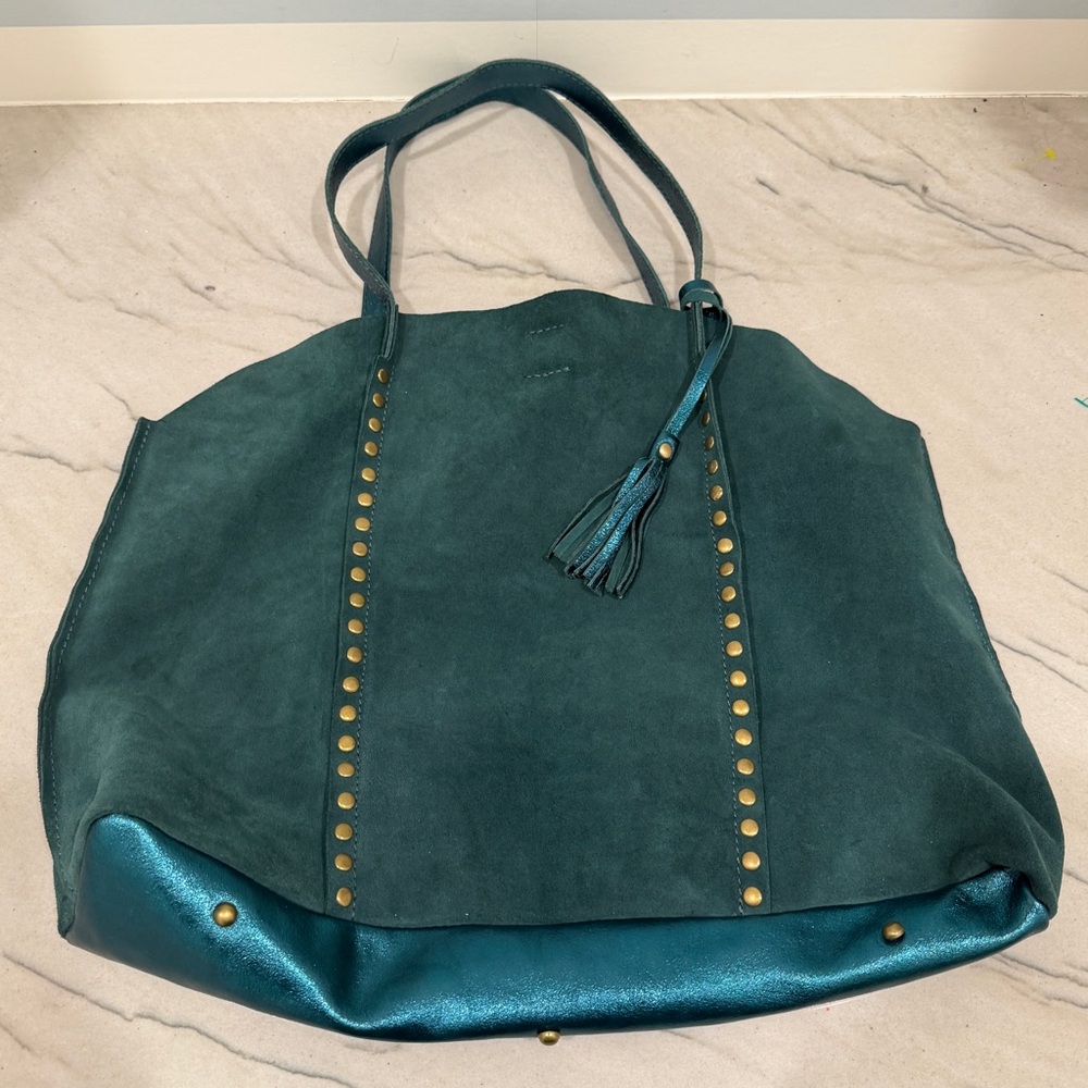 Marlon Made in Italy Green Suede Bag Tote Bag Shimmer with Tassel